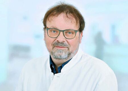 Porträt Dr. Dr. Matthias M. Gernhardt, Chefarzt Geriatrie